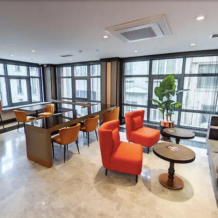 Hotell Innpera 4*
